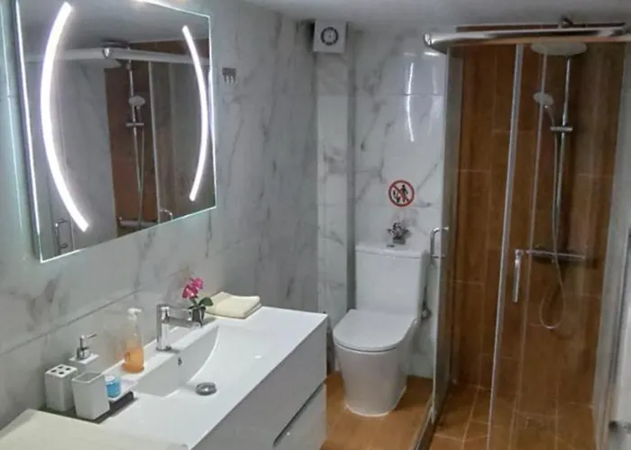 Cleopatra's Vacation